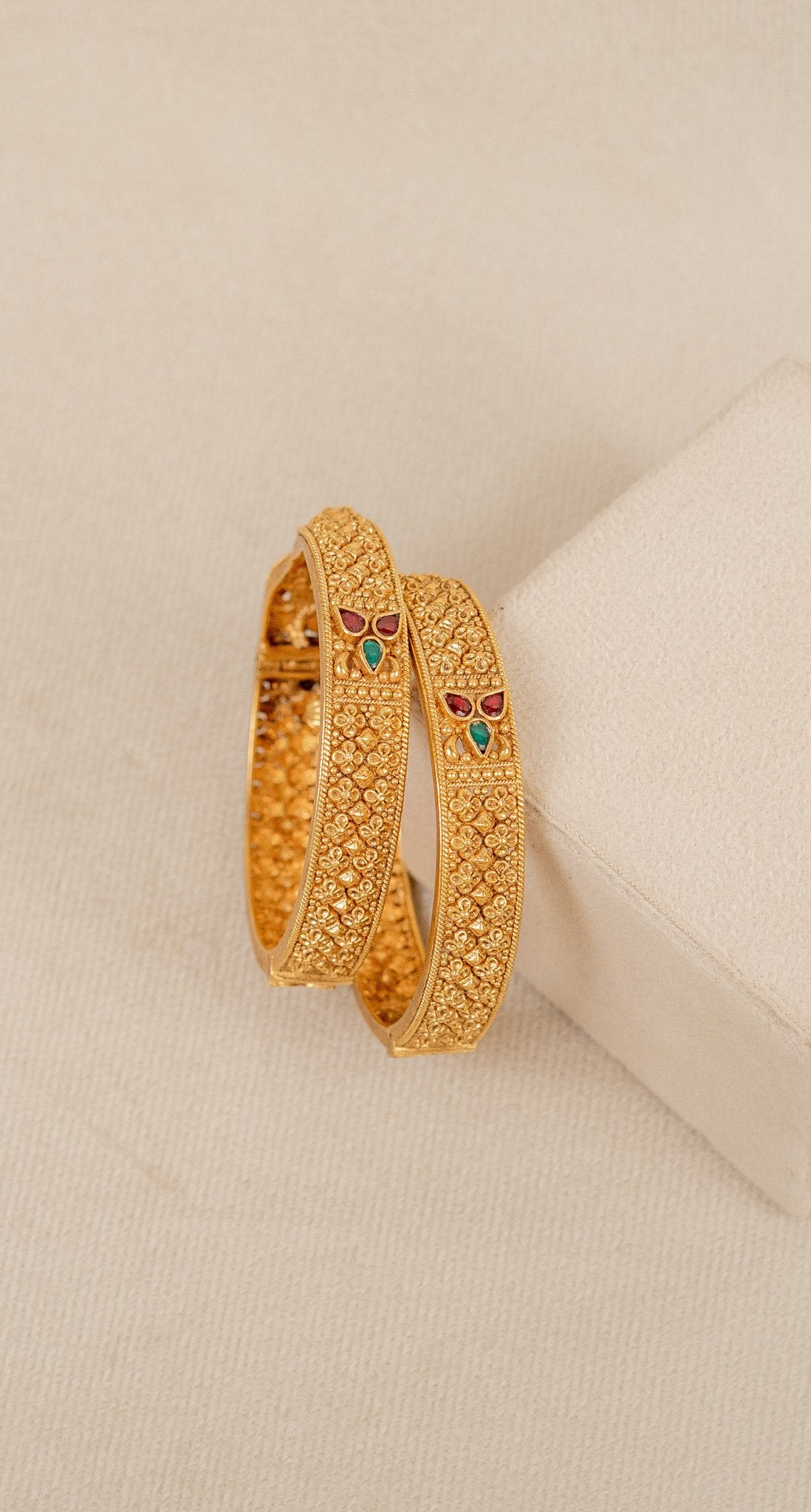 Antique Rava Bangles (AN-BA-08-M)