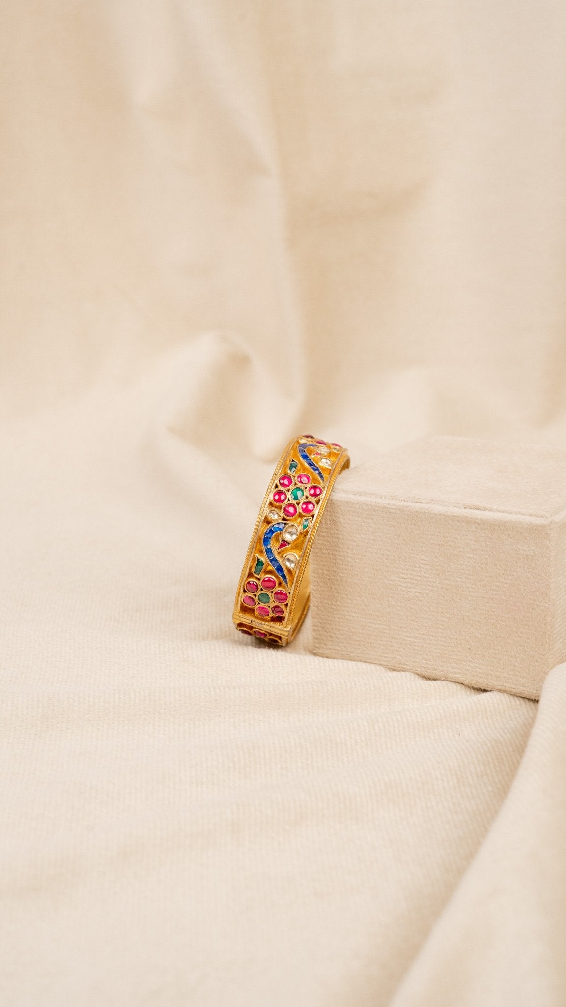 Multicolour Kundan Meenakari Bangle (AN-BA-16-M)