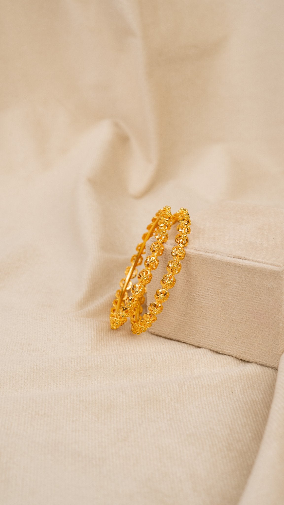 Textured Golden Slim Bangles (AN-BA-17-M)