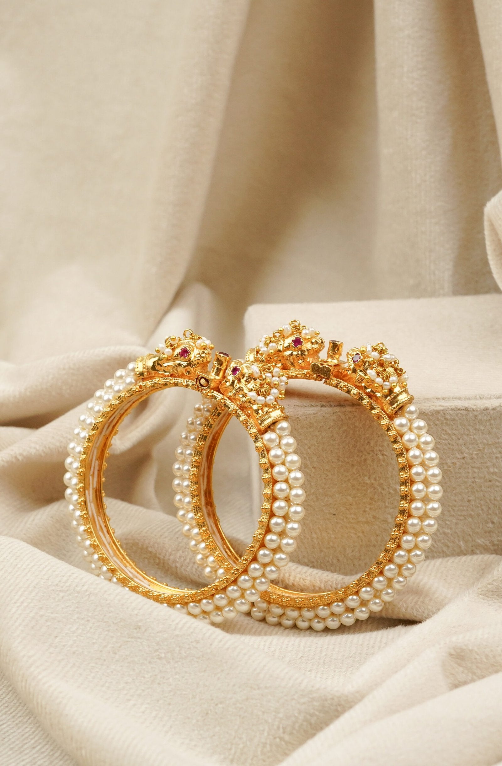 Swarovski Moti Crown Bangle – 92.5 Silver Base (AN-BA-21-W)