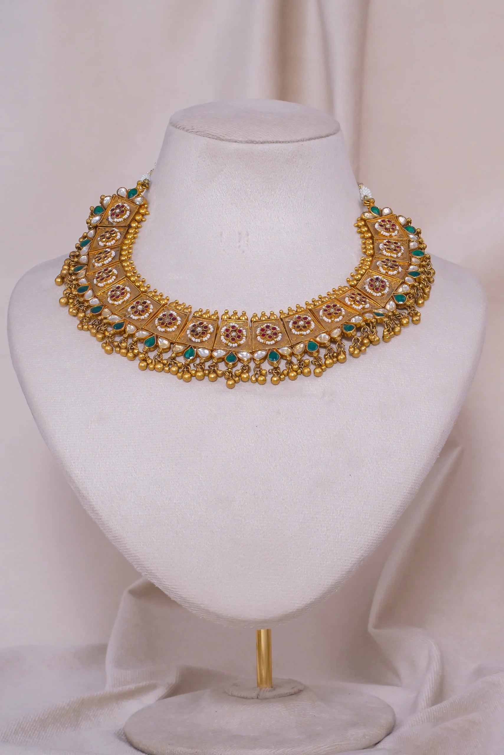 Antique Heavy Flower Necklace (AN-NK-09-M)