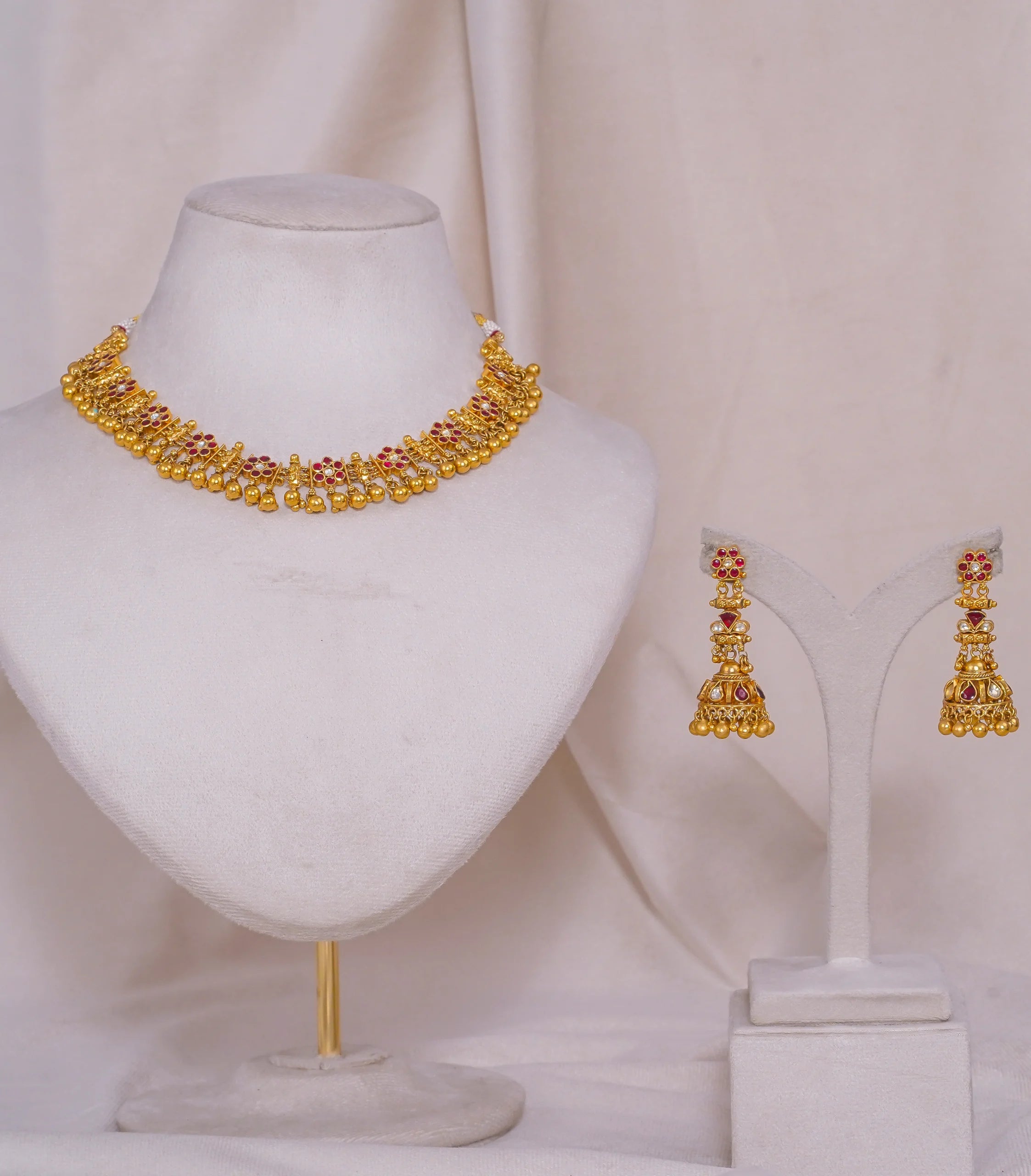 Antique Flower Necklace (AN-NK-26-R)