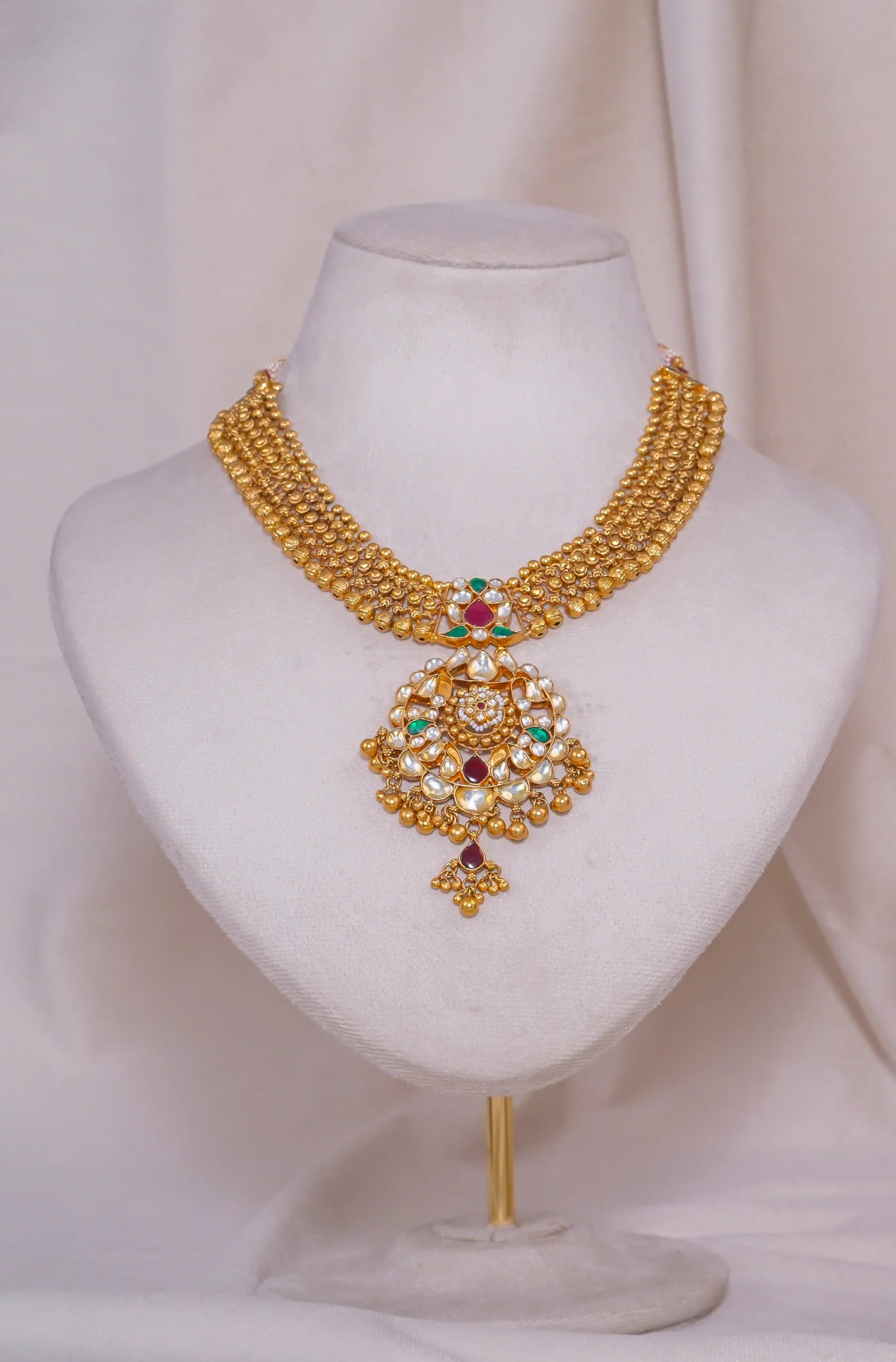 Antique Round Necklace (AN-NK-41-M)
