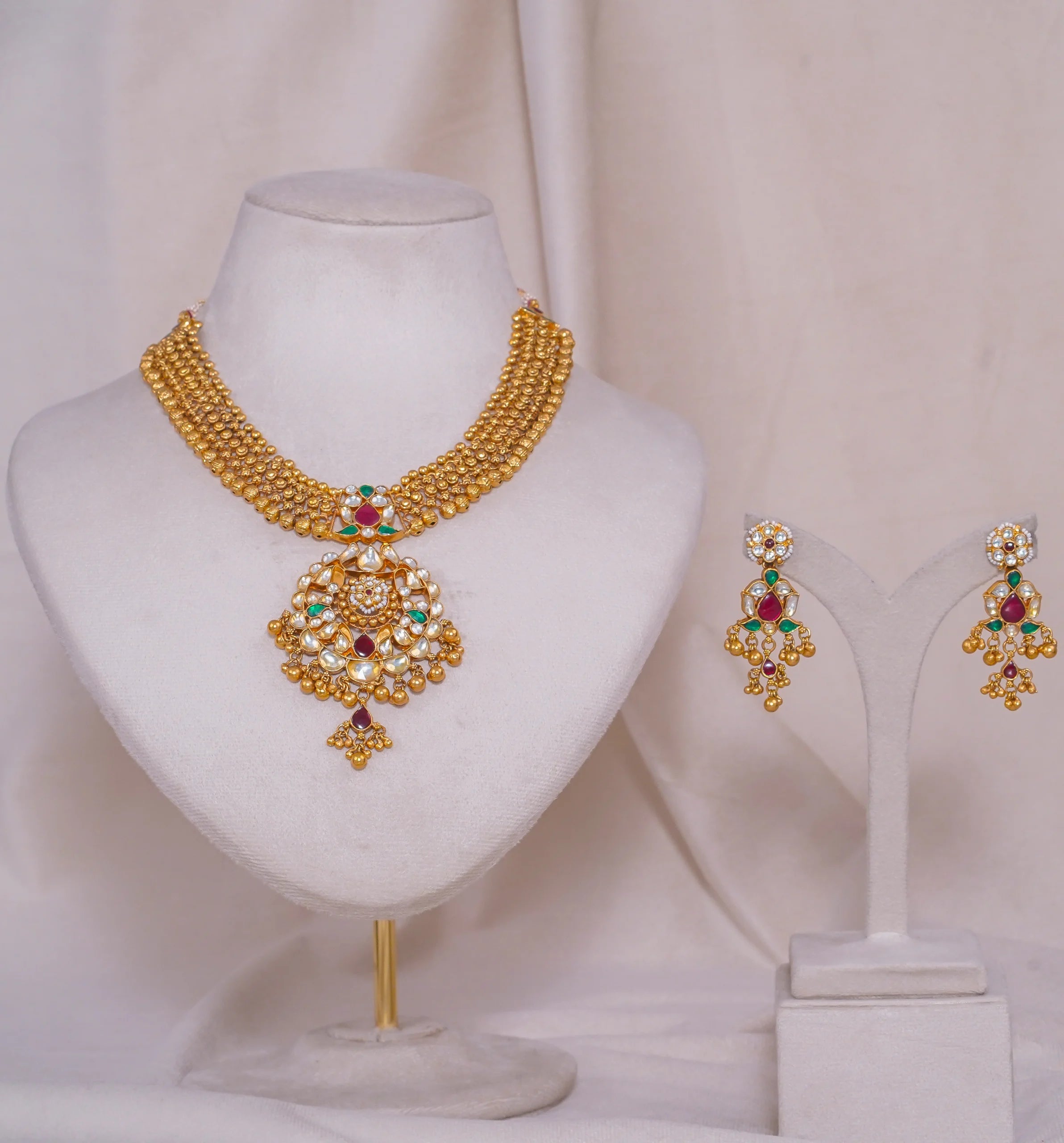 Antique Round Necklace (AN-NK-41-M)