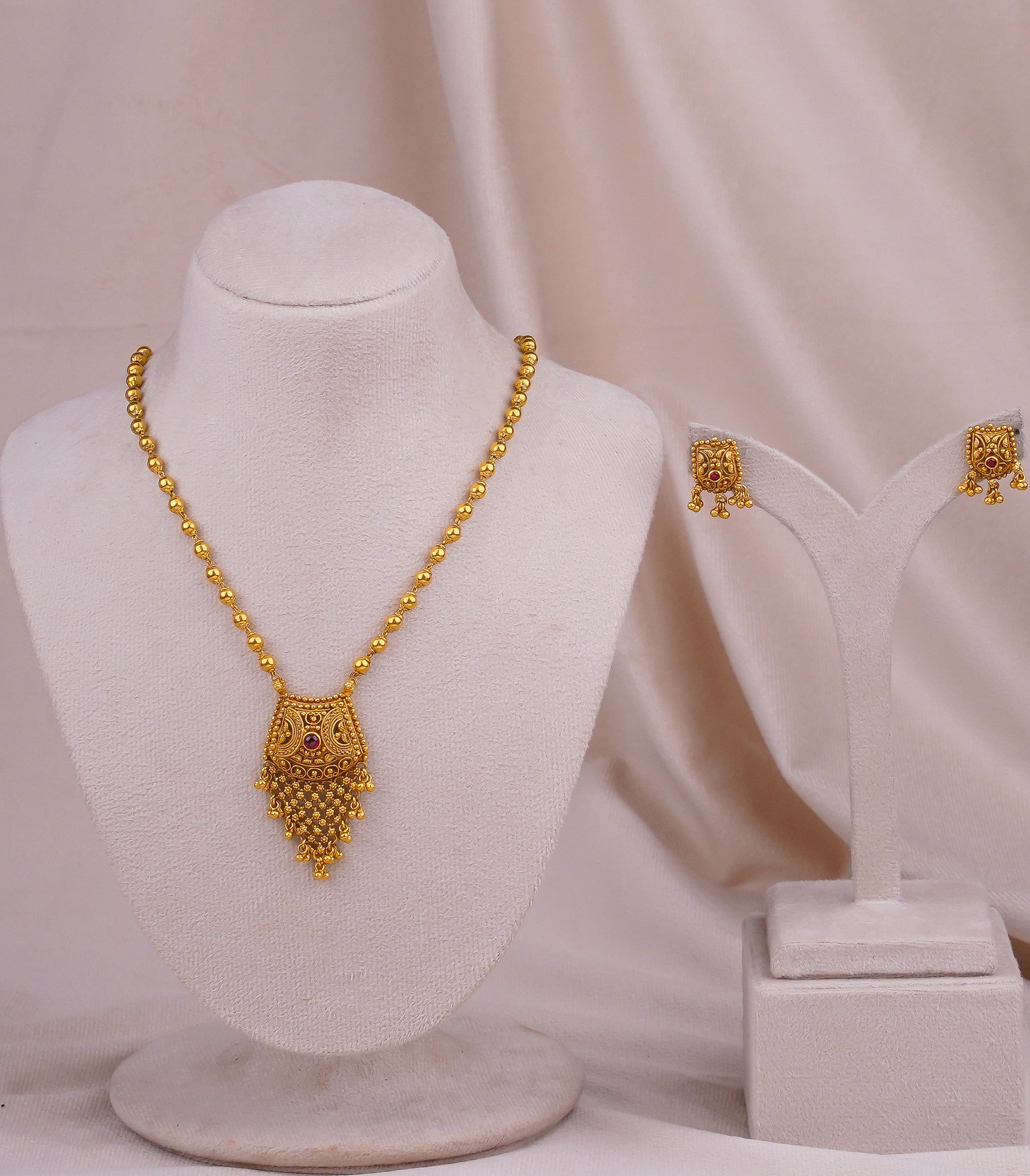 Antique Zaalar Pendant (AN-PD-11-M)