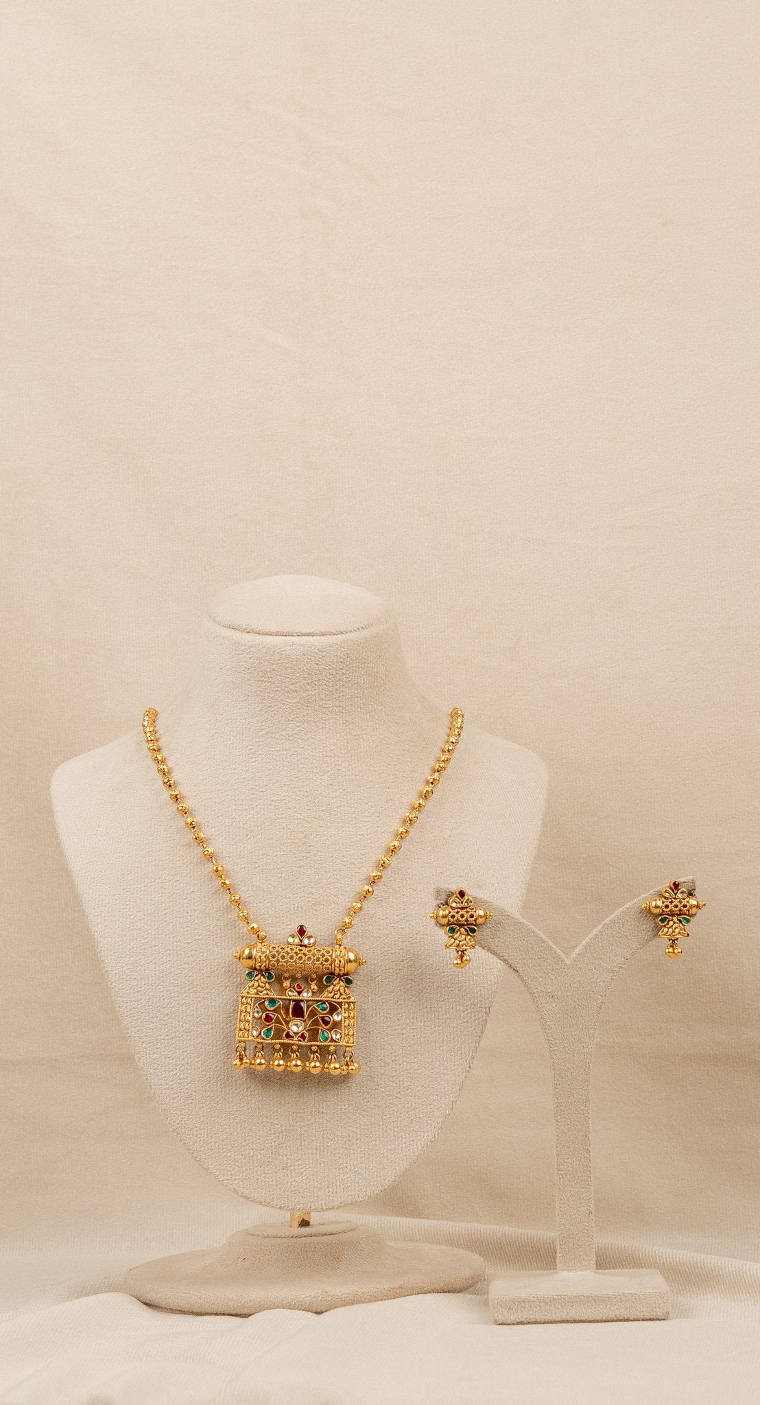 Antique Kundan Pendant Set (AN-PD-37)