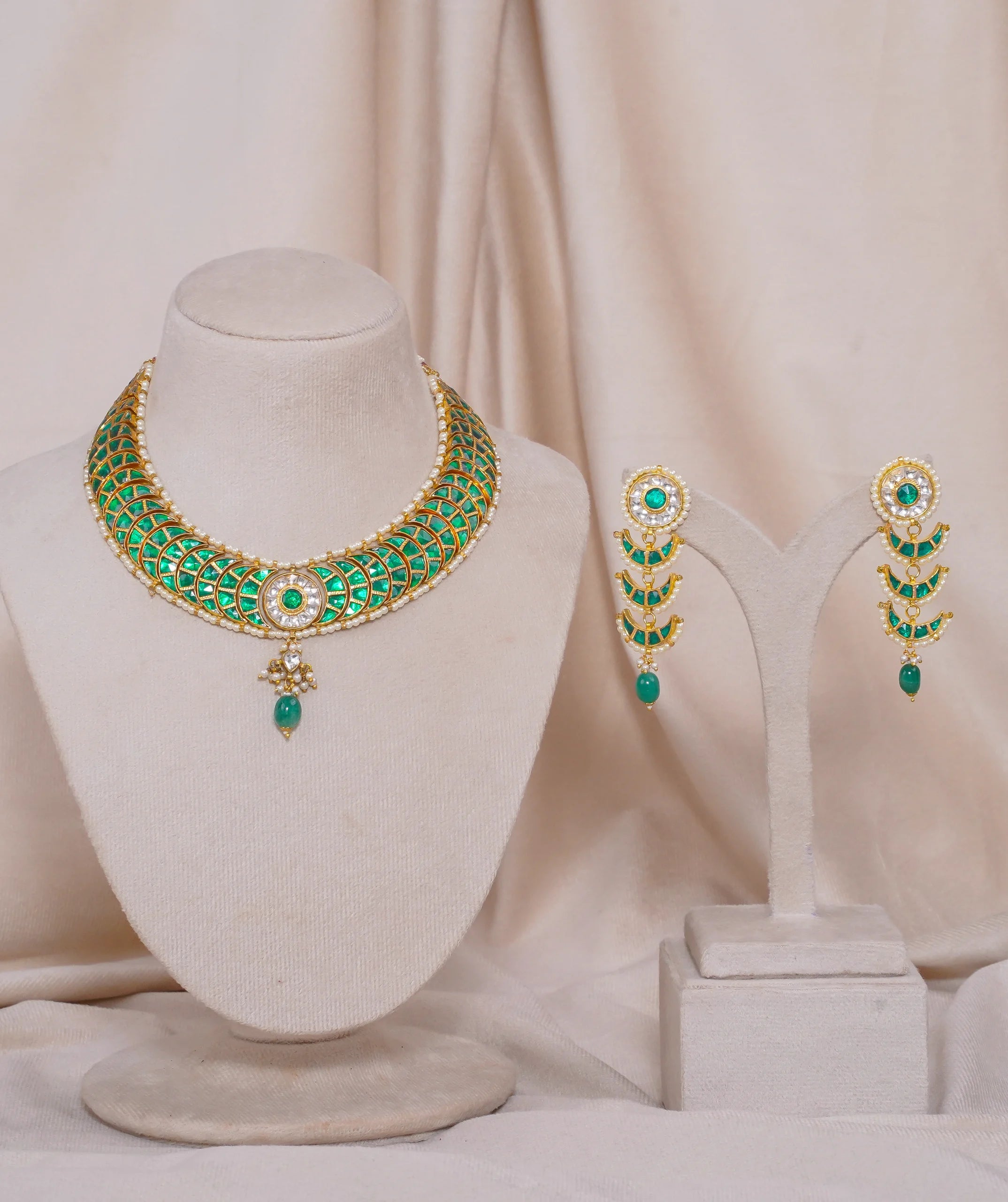 Jadtar Moon Necklace (JA-NK-09)