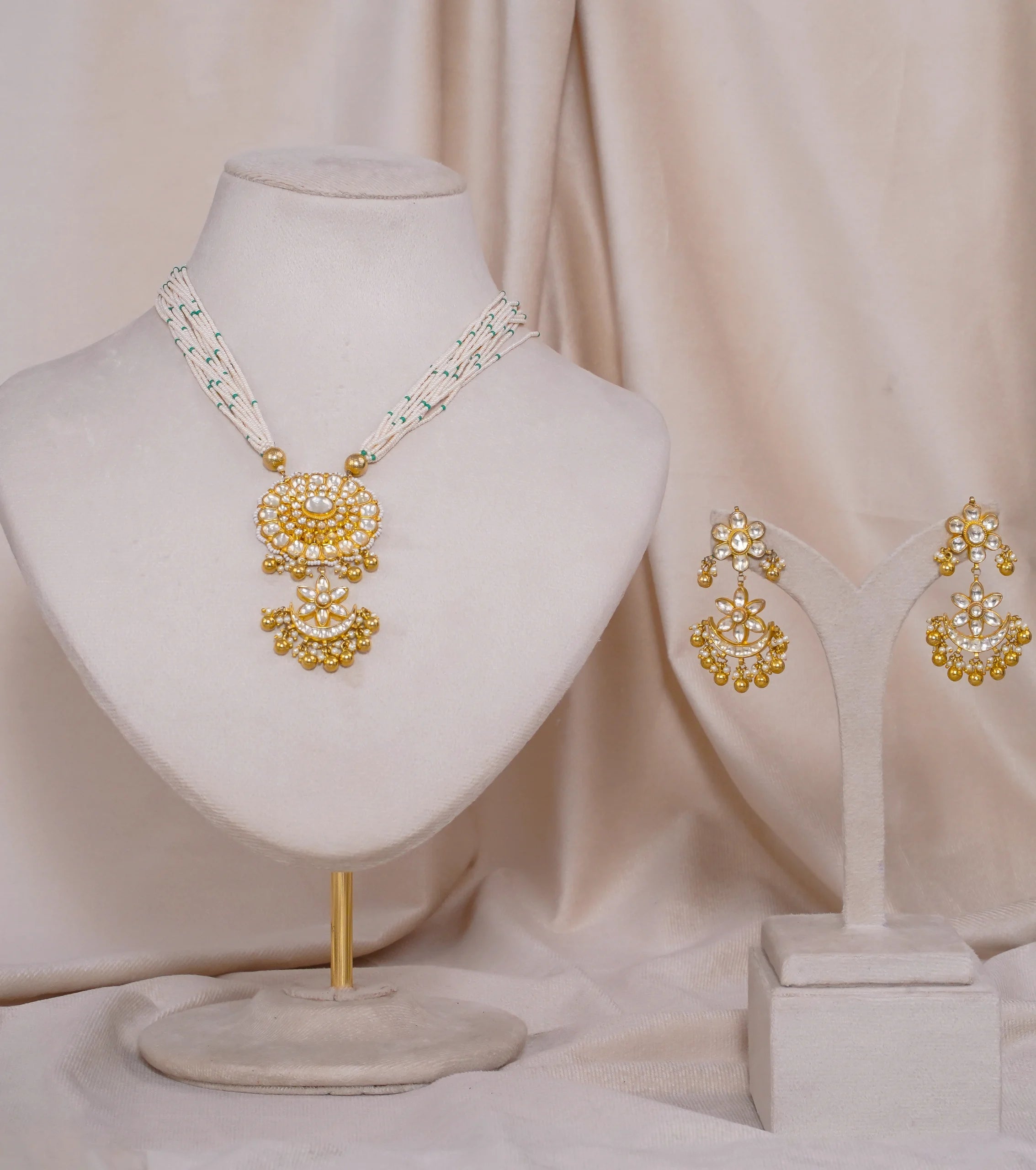 Jadtar Flower Necklace (JA-NK-14-M)