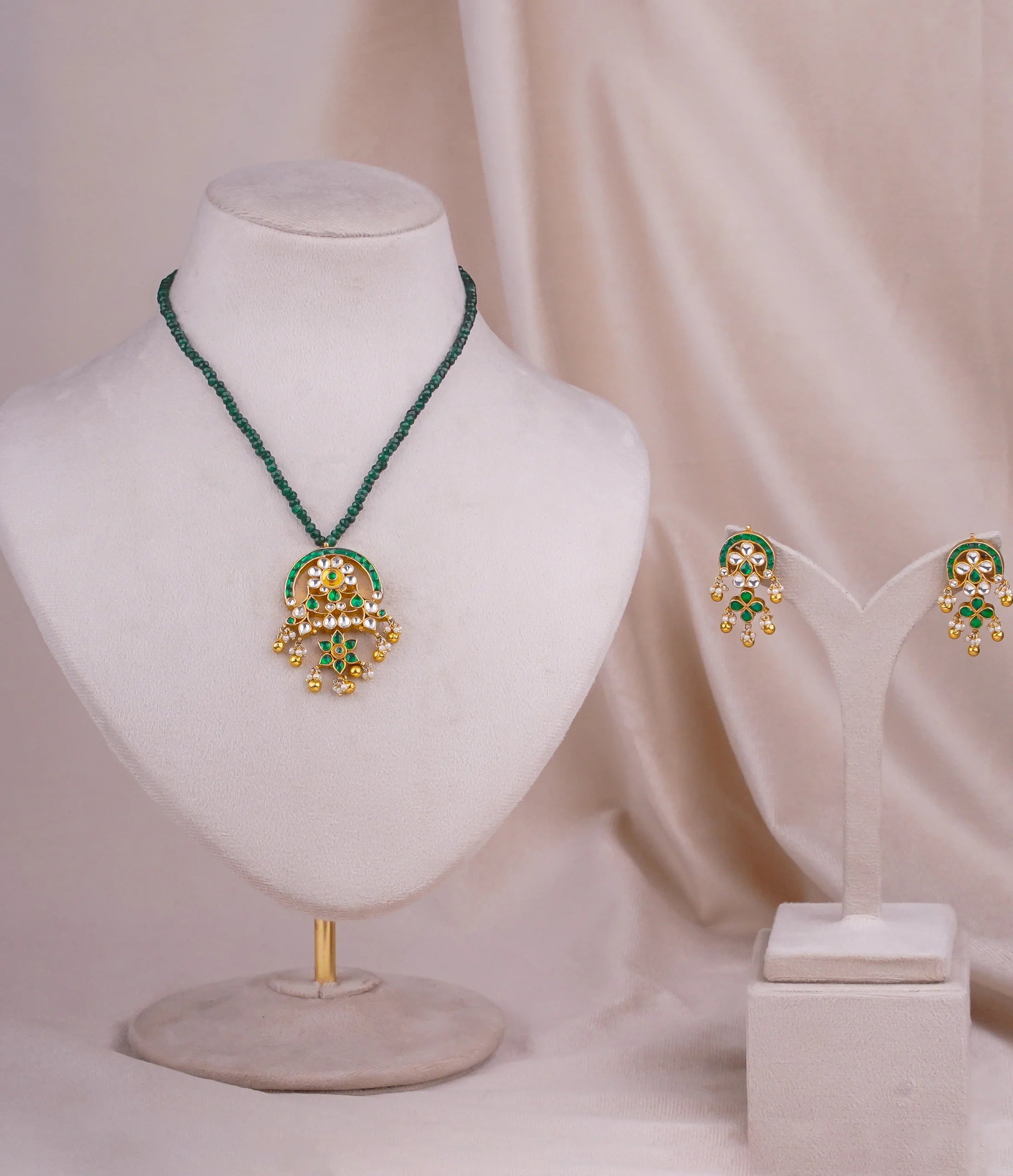 Jadtar Half Moon Pendant (JA-PD-04-B)