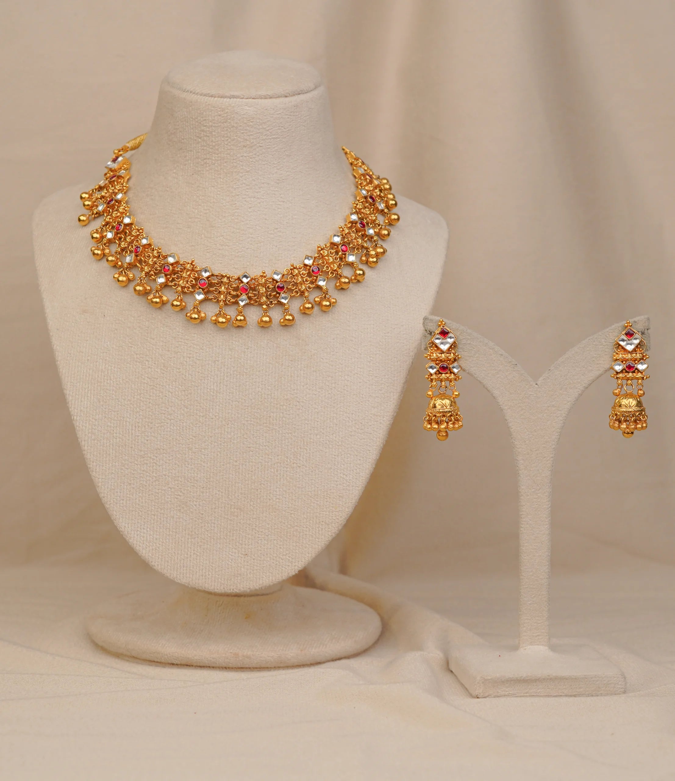 Antique Triangle Necklace (AN-NK-62)