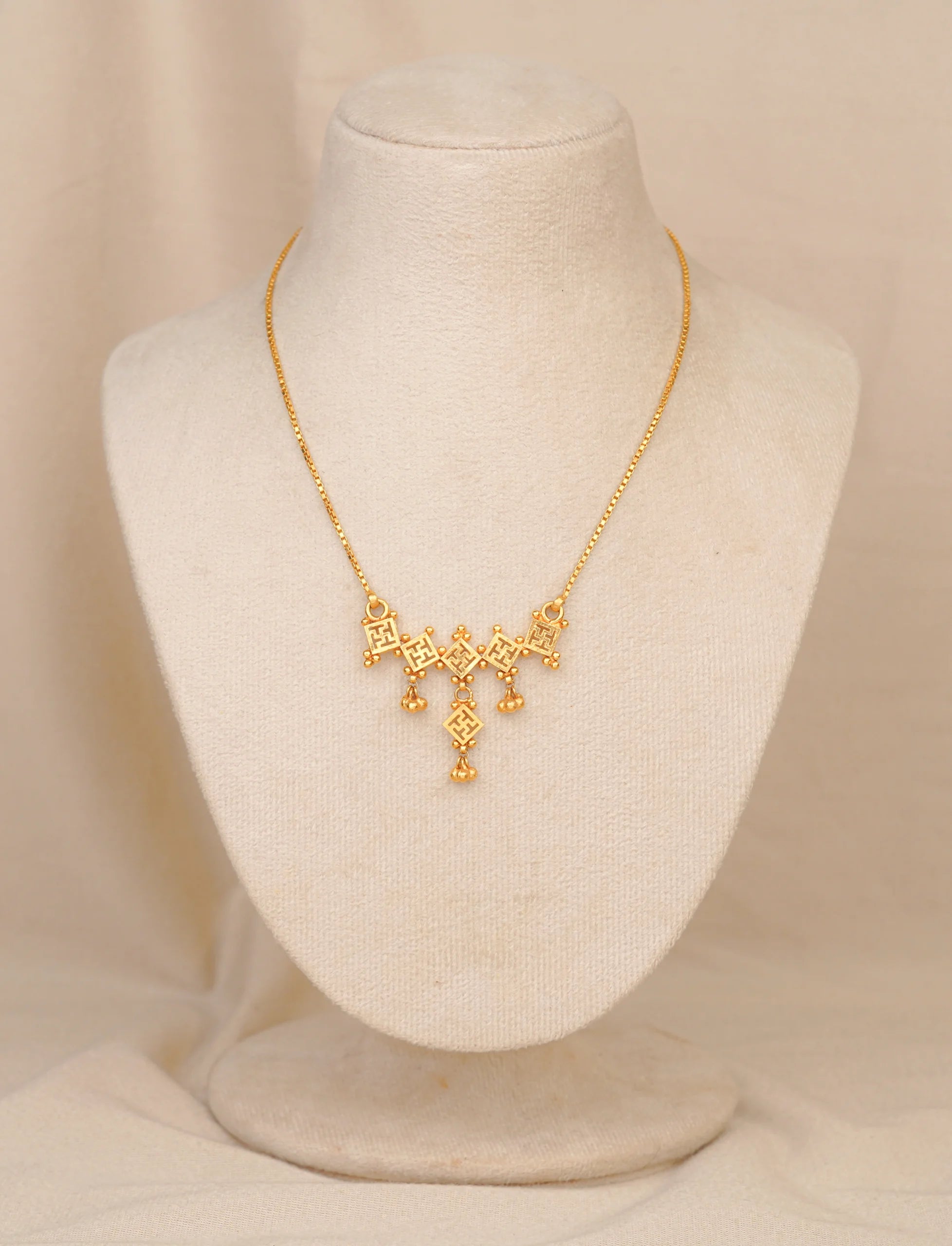 Antique Swastik Pendant (AN-PD-29-M)