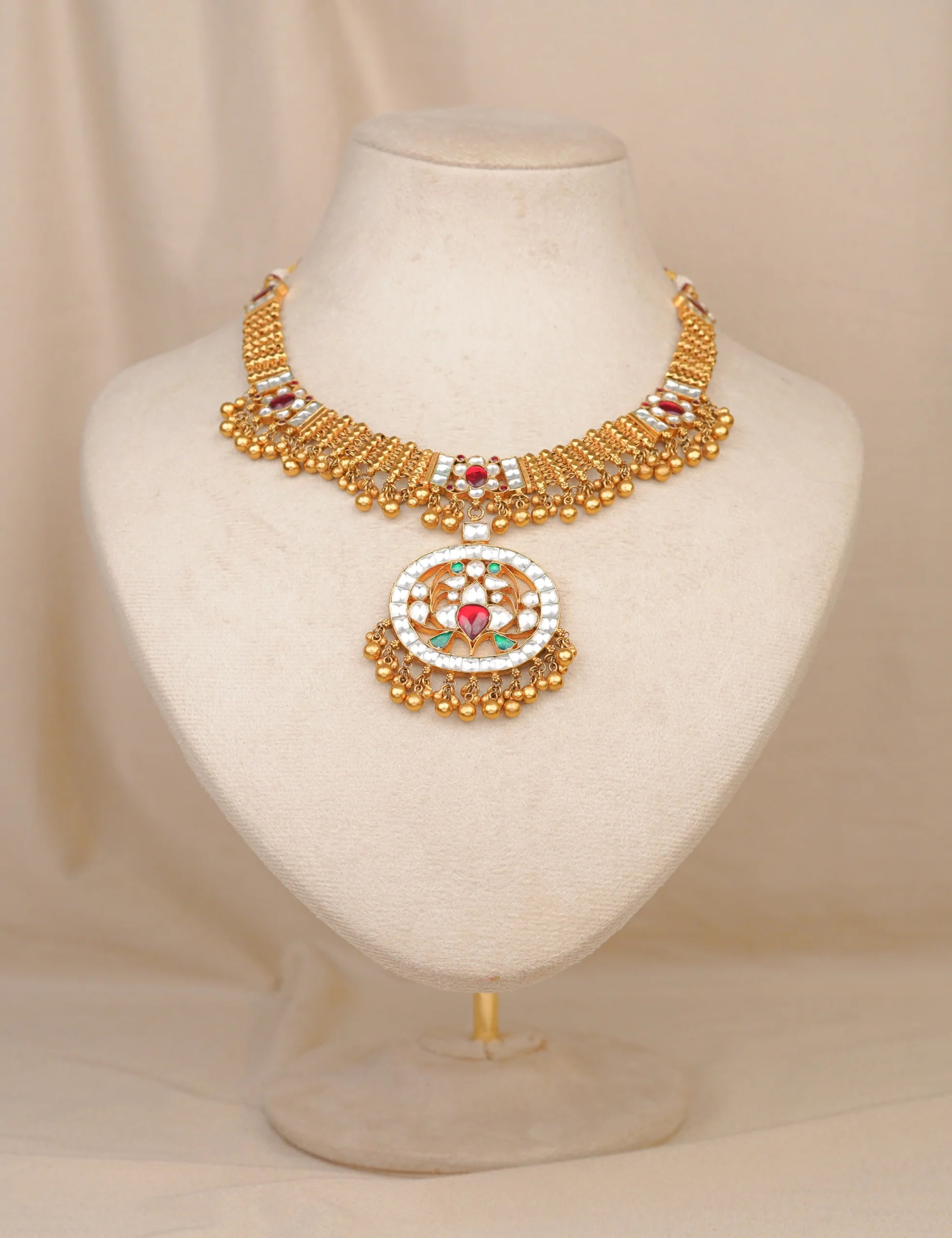 Antique Round Necklace  (AN-NK-52-M)