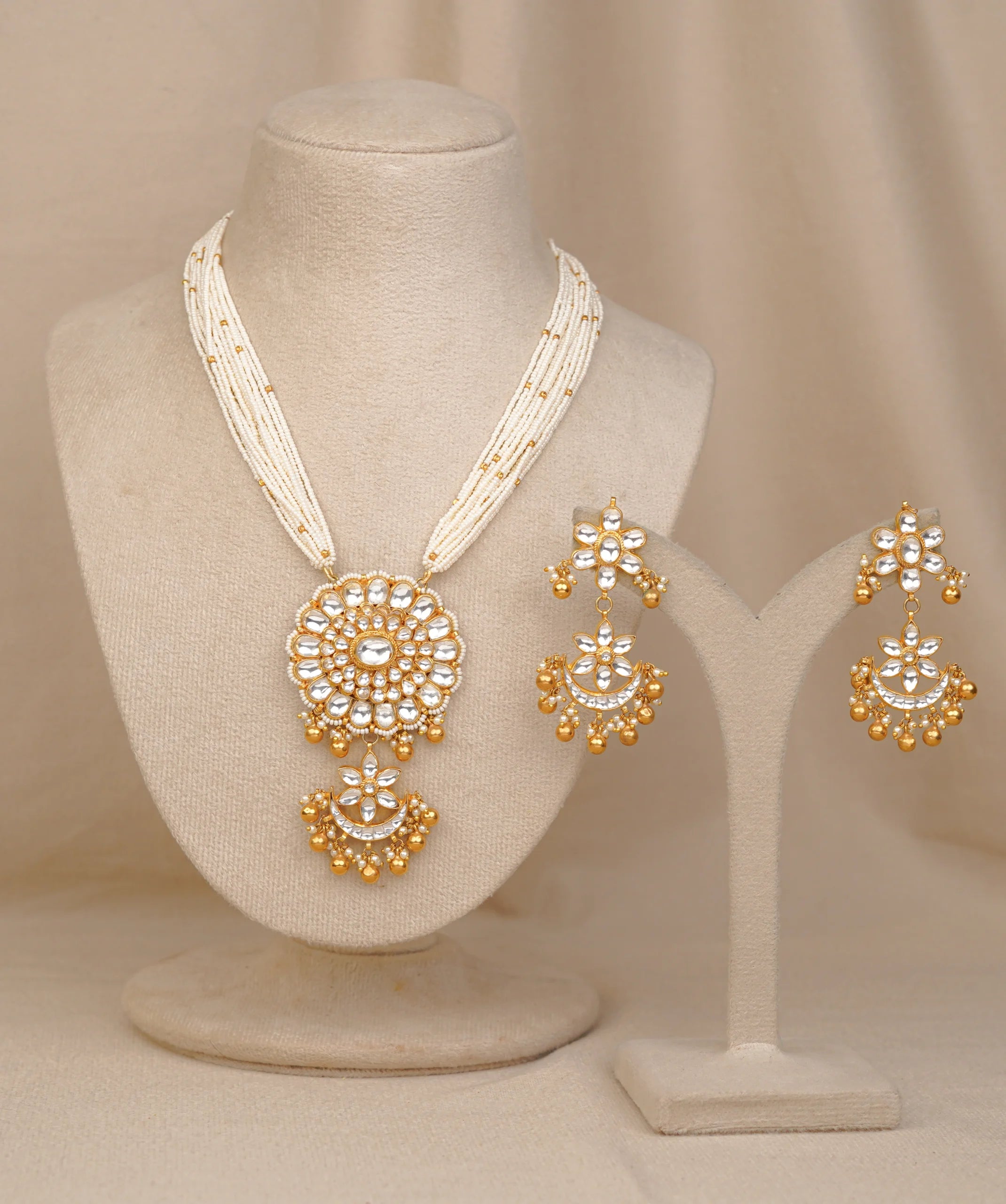Moti Flower Necklace(MO-NK-12)