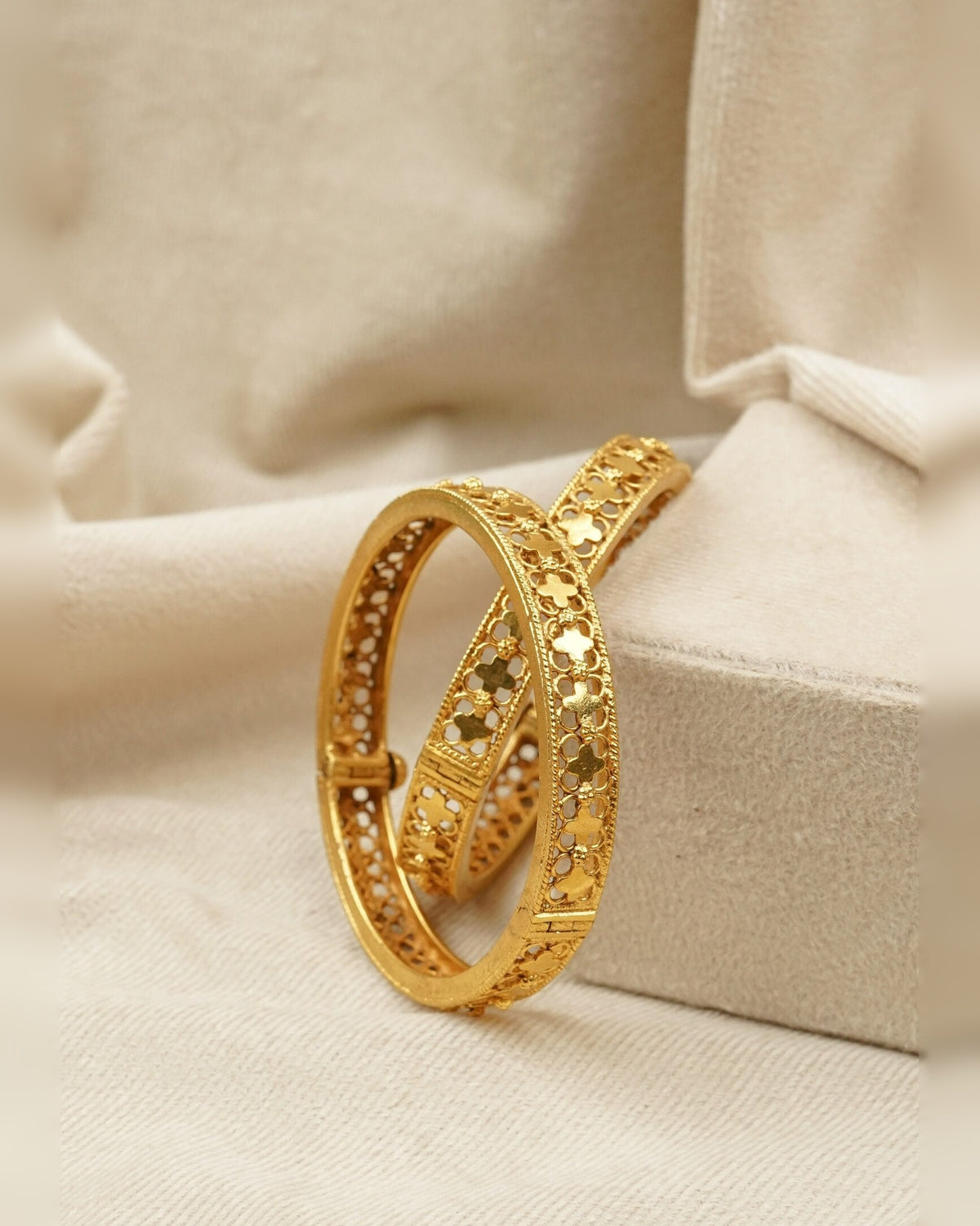 Chandan Heritage Bangle – antique kundan bangle in 1 gram gold forming by Dev Jewellers