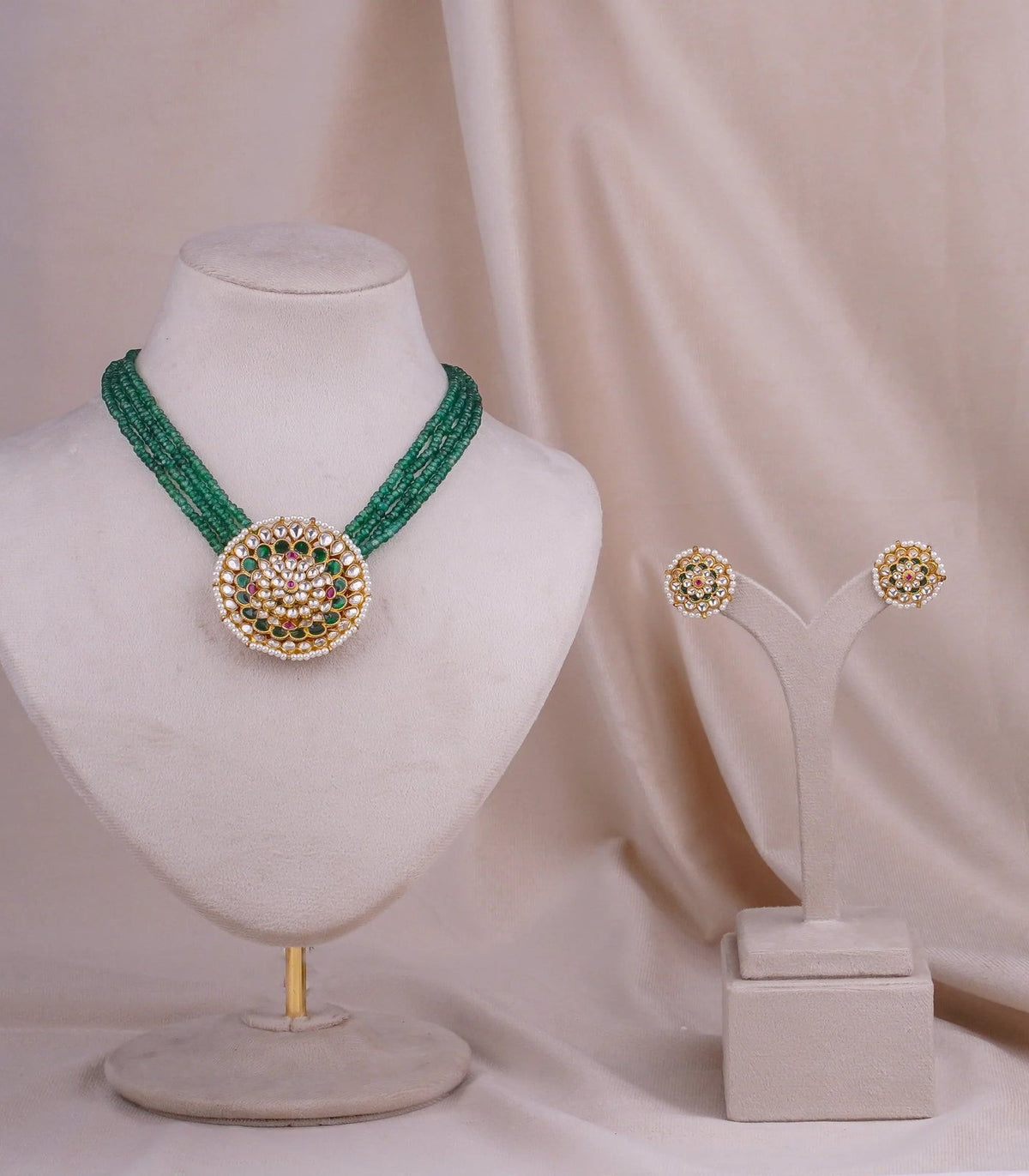 Moti Round Necklace - moti & kundan necklace in 1 gram gold forming by Dev Jewellers, view 1