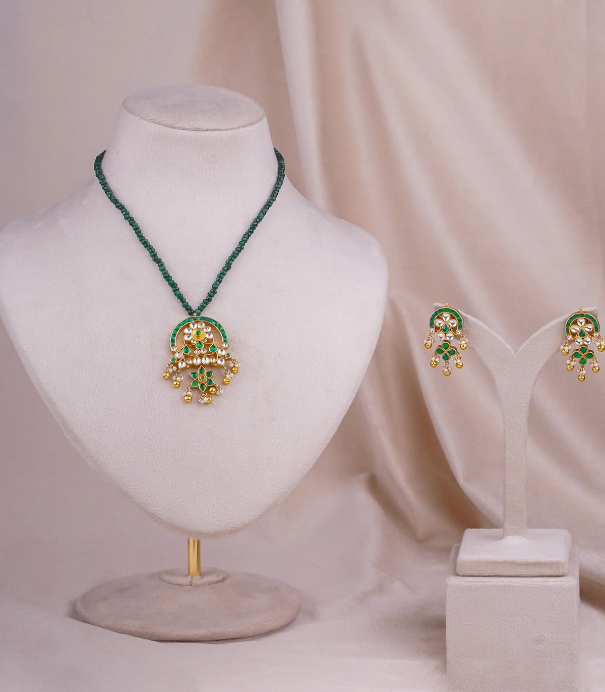 Jadtar Half Moon Pendant - jadtar kundan pendant in 1 gram gold forming by Dev Jewellers, view 1