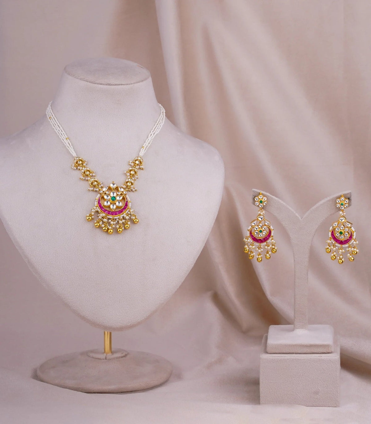 Jadtar Moon Pendant - jadtar kundan pendant in 1 gram gold forming by Dev Jewellers, view 1
