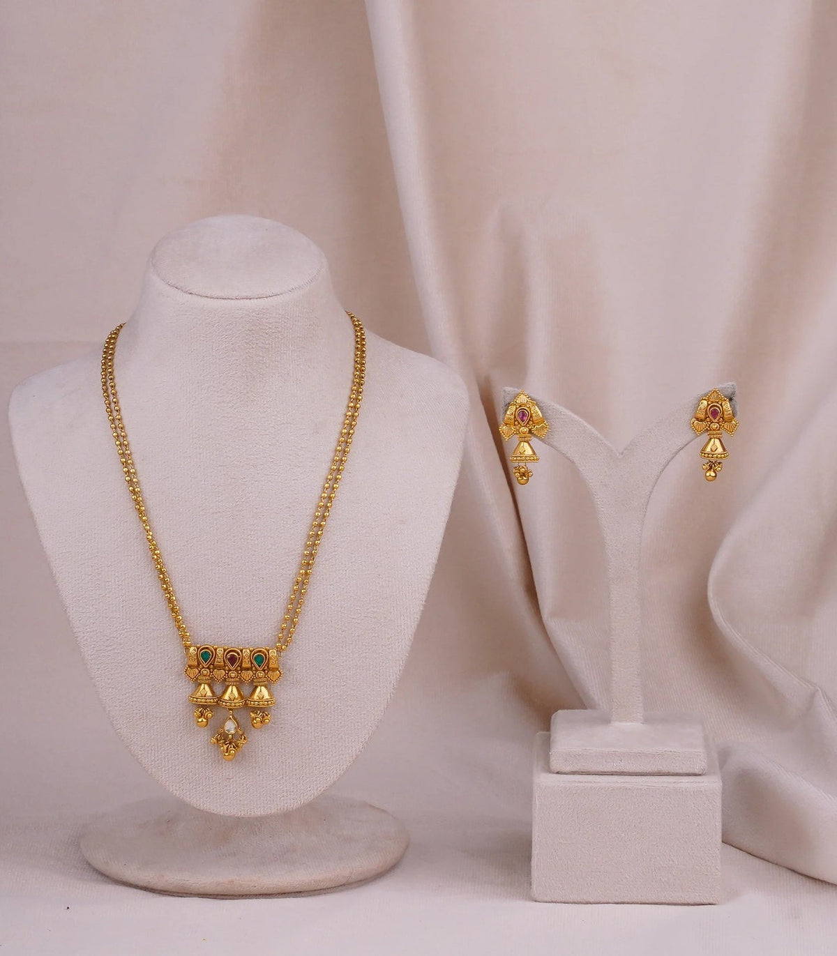 Antique Temple Pendant - antique kundan pendant in 1 gram gold forming by Dev Jewellers, view 1