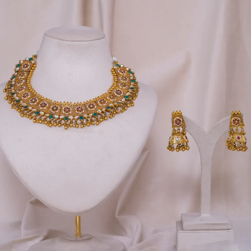 Antique Heavy Flower Necklace (AN-NK-09-M)