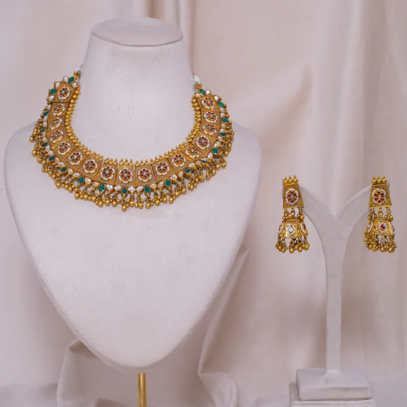 Antique Heavy Flower Necklace (AN-NK-09-M)