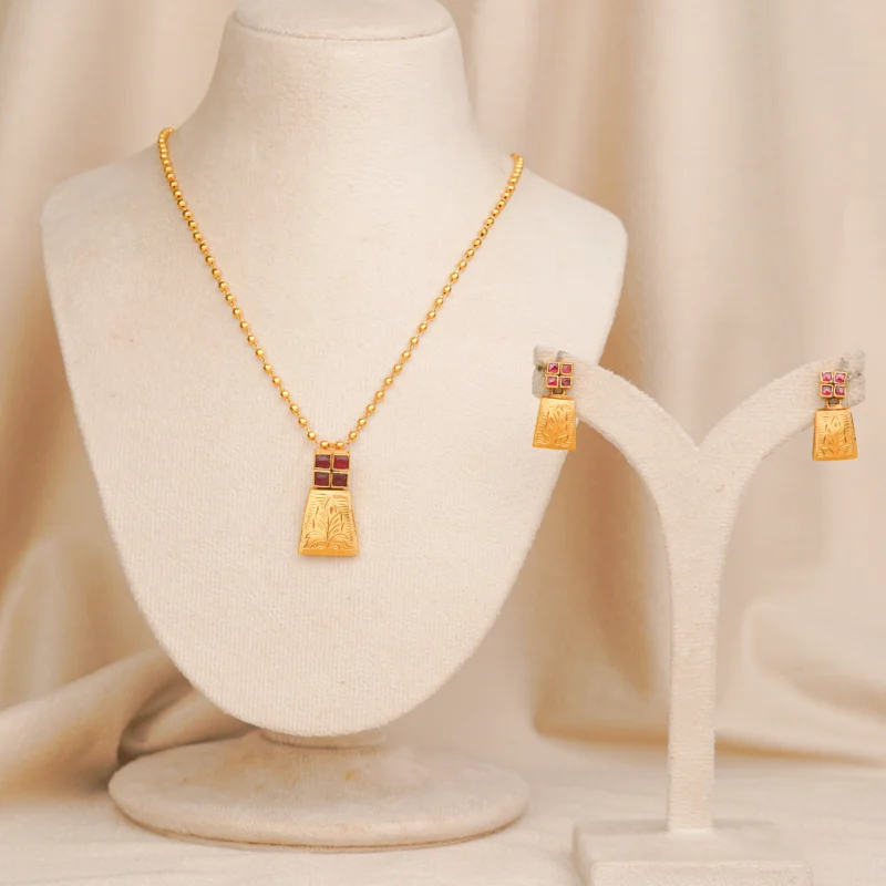 Antique Square Nakshi Pendant(AN-PD-23-G)