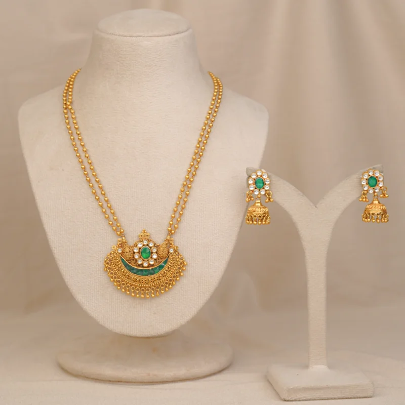 Antique Chand Pendant (AN-PD-27-M)