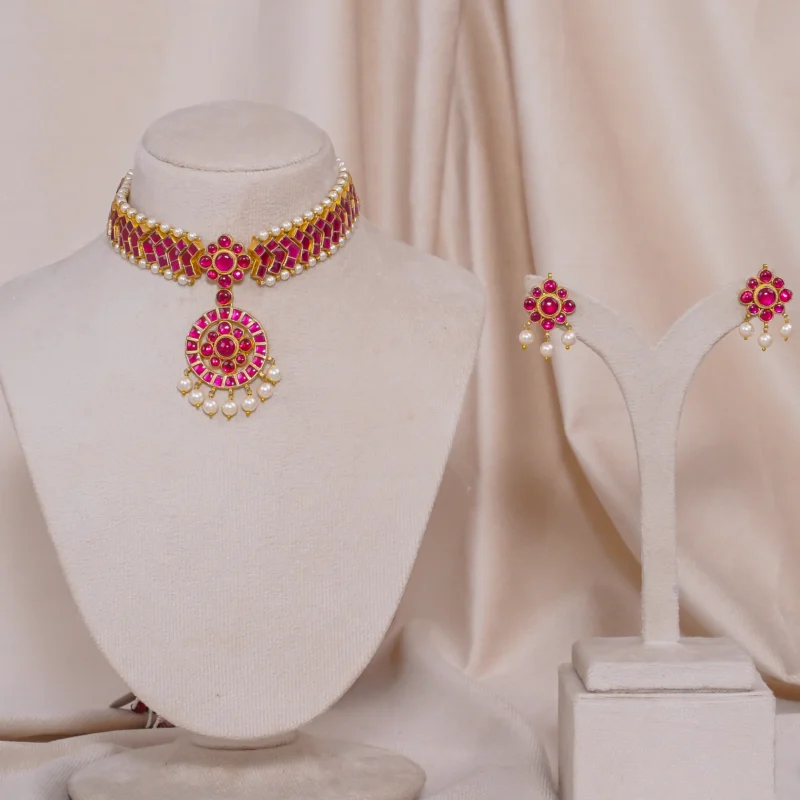 Jadtar Round Necklace (JA-NK-13-R)
