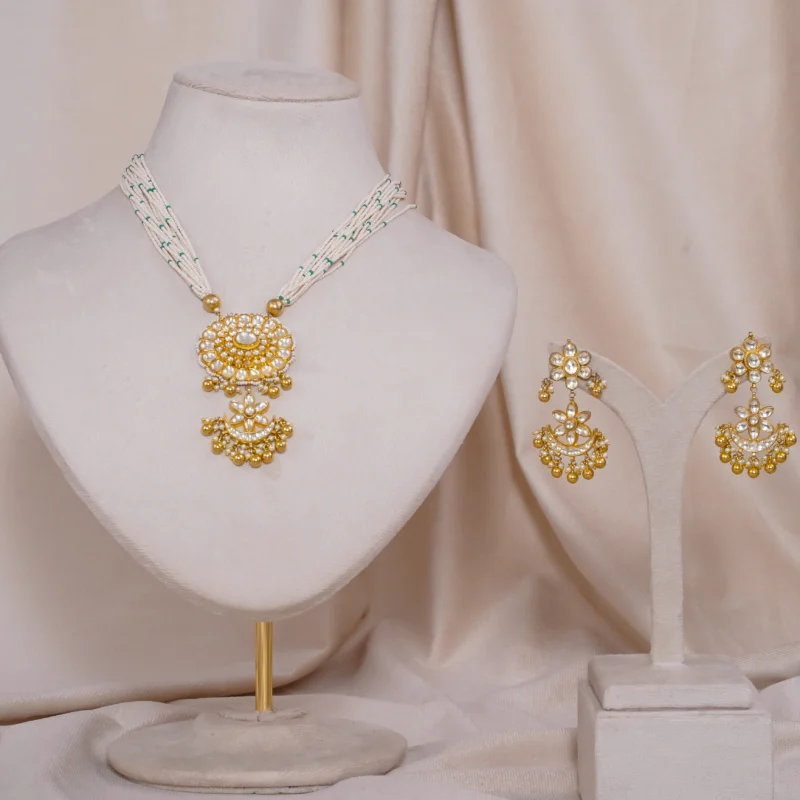 Jadtar Flower Necklace (JA-NK-14-M)