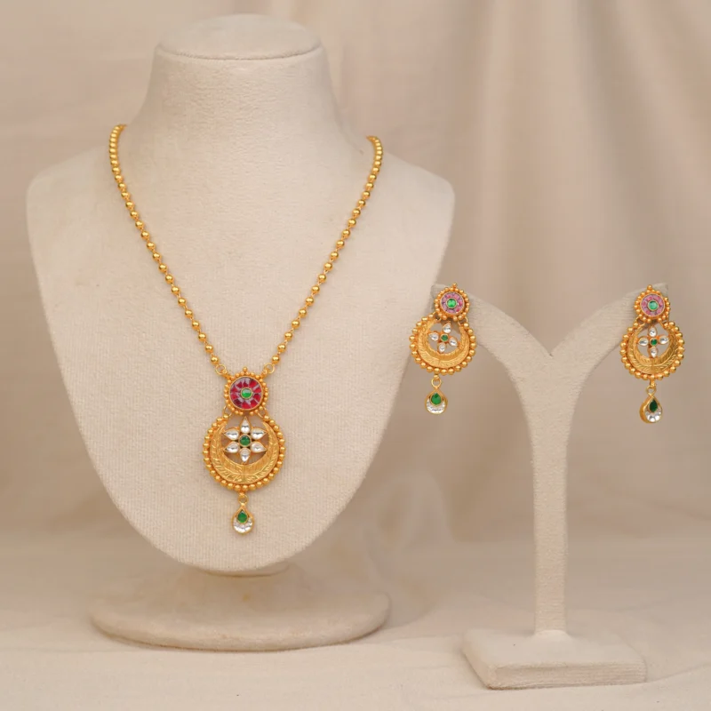 Antique Nakshi Pan Pendant (AN-PD-21)