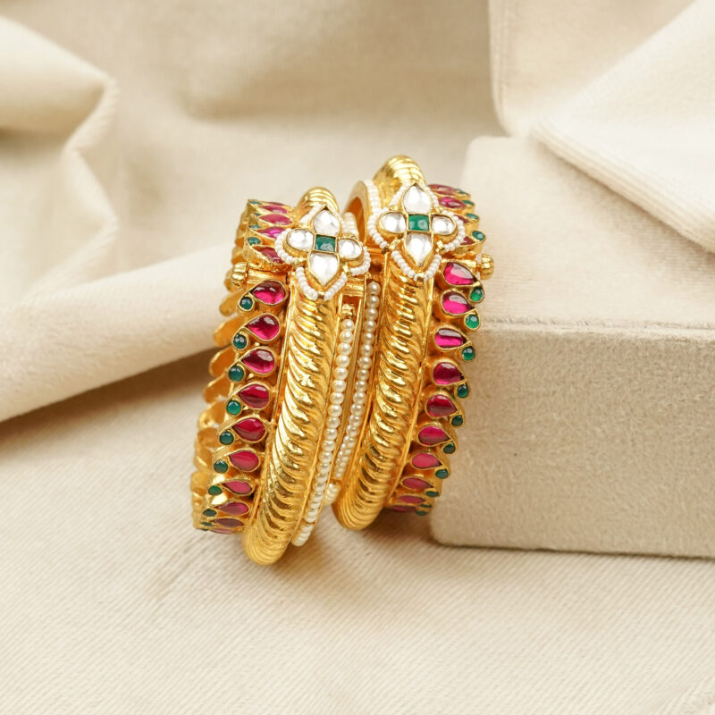 Antique Bajaria Bangles (AN-BA-07-G)